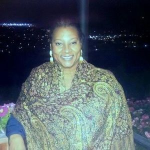 Meet your Posher, Beverly